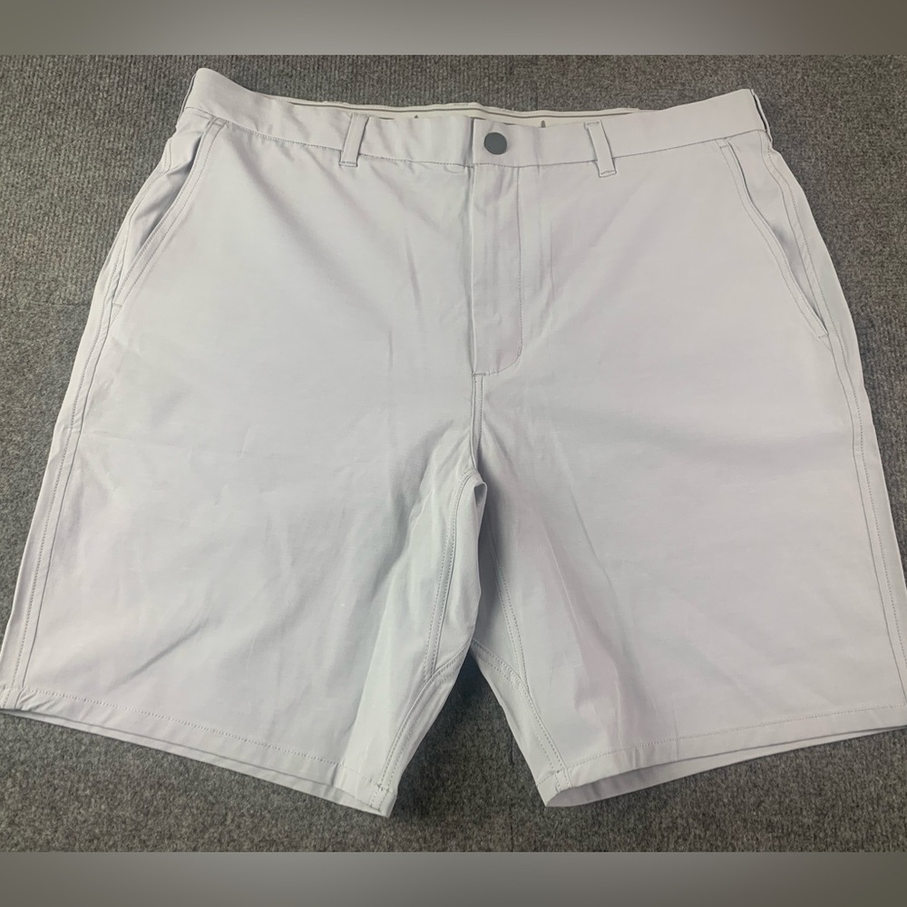 Johnnie-O Prep-Formance Mens Flat Front 8" Shorts Size 36 Gray